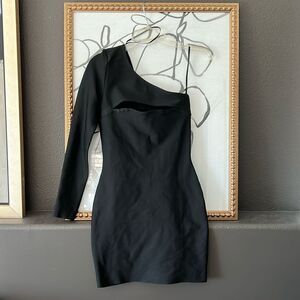 Windsor Black Mini Bodycon Dress 50% OFF  Cut Out Front One Shoulder Size Medium